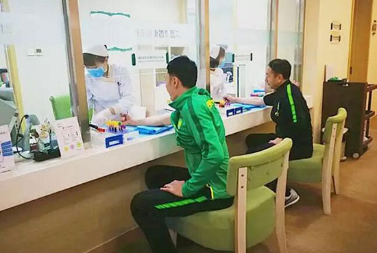 3國安隊員慈銘體檢現場體檢1.jpg
